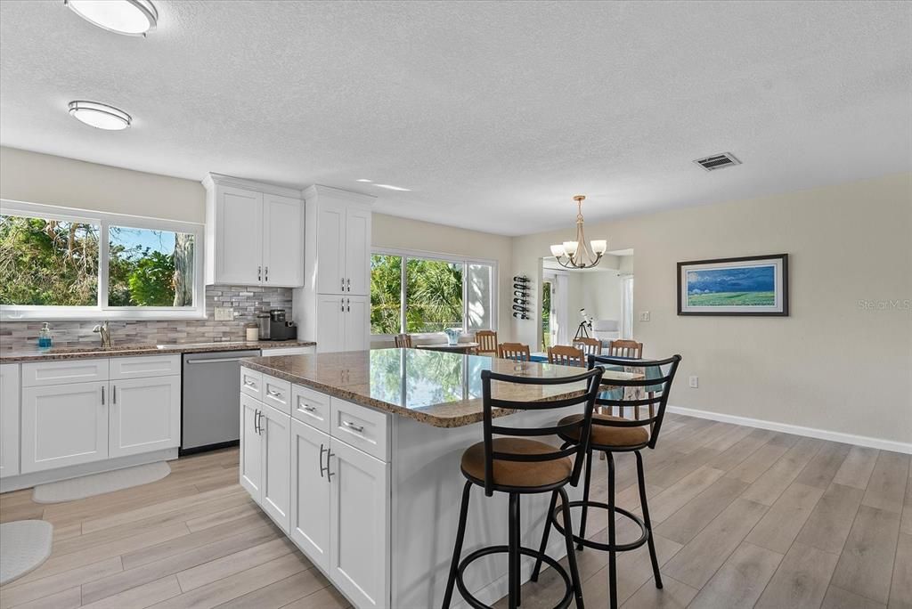 Active With Contract: $279,000 (3 beds, 2 baths, 1320 Square Feet)