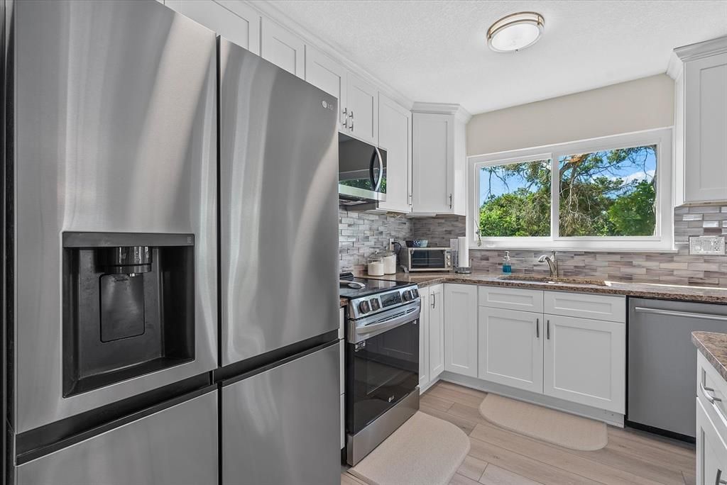 Active With Contract: $279,000 (3 beds, 2 baths, 1320 Square Feet)