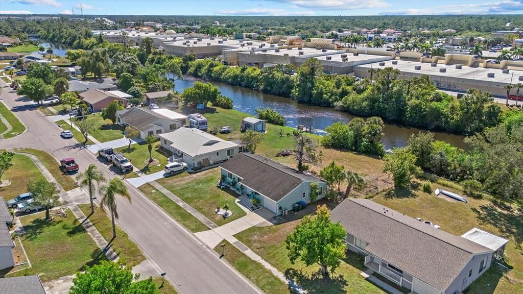 Active With Contract: $279,000 (3 beds, 2 baths, 1320 Square Feet)