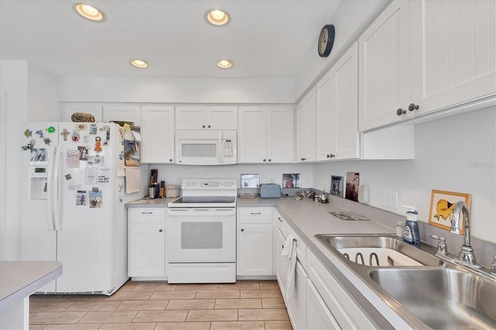 En Venta: $1,095,000 (3 camas, 2 baños, 1446 Pies cuadrados)