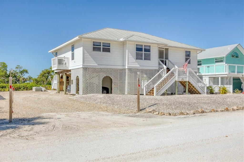 En Venta: $1,095,000 (3 camas, 2 baños, 1446 Pies cuadrados)