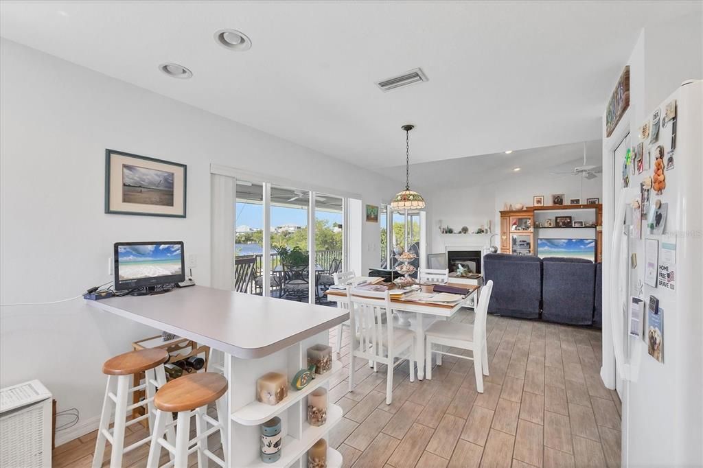 En Venta: $1,095,000 (3 camas, 2 baños, 1446 Pies cuadrados)