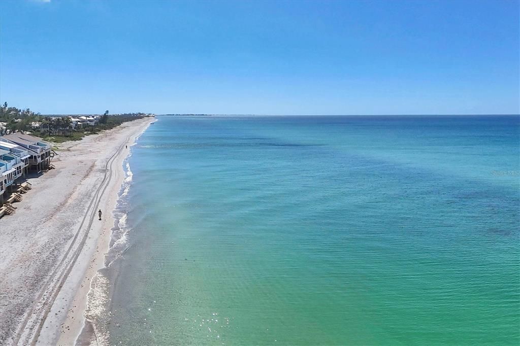 En Venta: $1,095,000 (3 camas, 2 baños, 1446 Pies cuadrados)