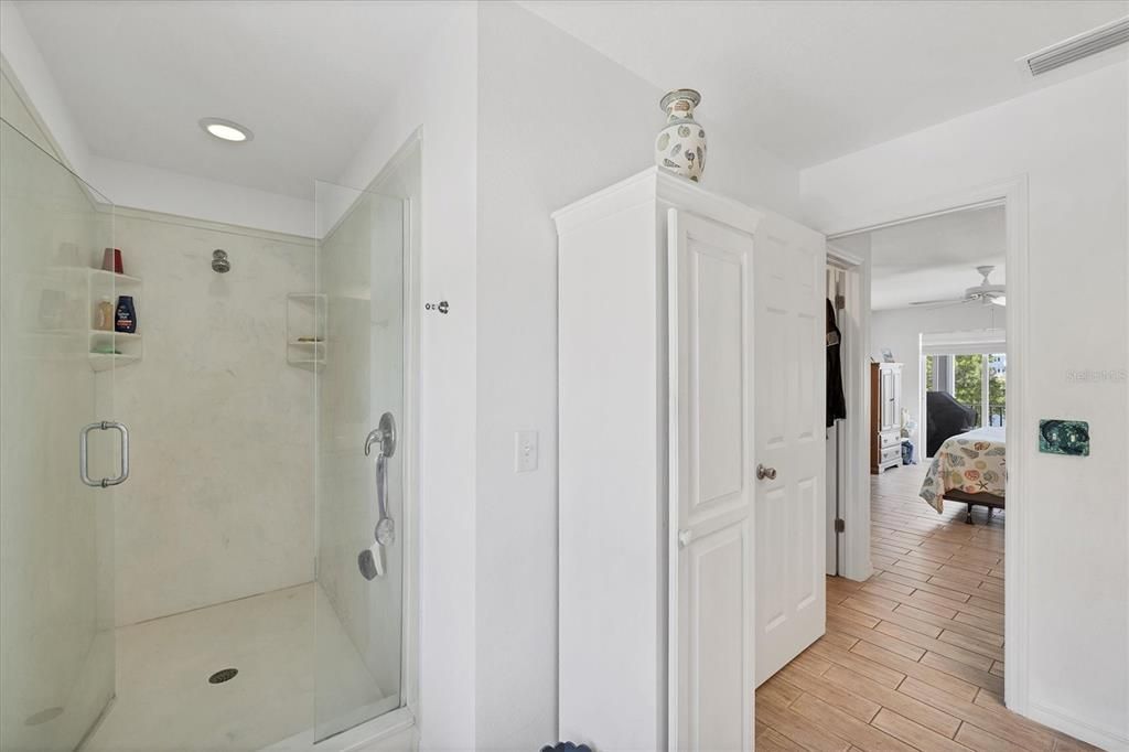 En Venta: $1,095,000 (3 camas, 2 baños, 1446 Pies cuadrados)