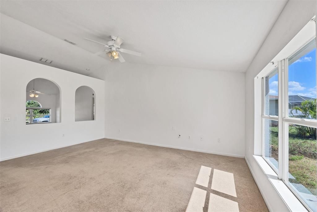 For Sale: $305,000 (4 beds, 2 baths, 2256 Square Feet)