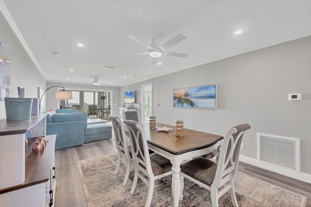 待售: $1,099,000 (2 贝兹, 2 浴室, 1484 平方英尺)