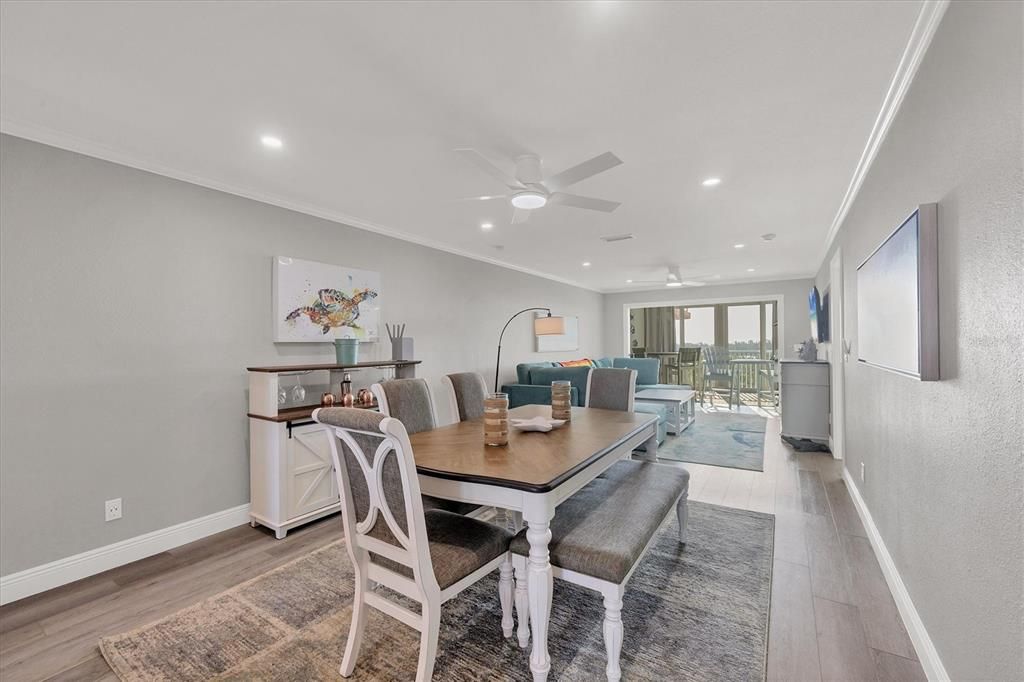 待售: $1,099,000 (2 贝兹, 2 浴室, 1484 平方英尺)