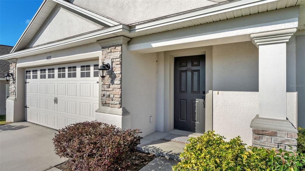 Active With Contract: $390,000 (4 beds, 2 baths, 1944 Square Feet)