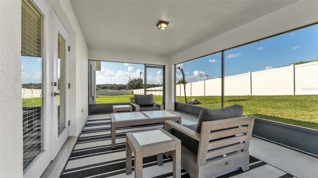 Active With Contract: $390,000 (4 beds, 2 baths, 1944 Square Feet)