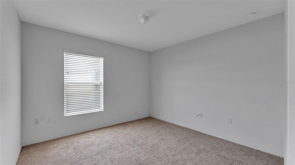 Active With Contract: $390,000 (4 beds, 2 baths, 1944 Square Feet)