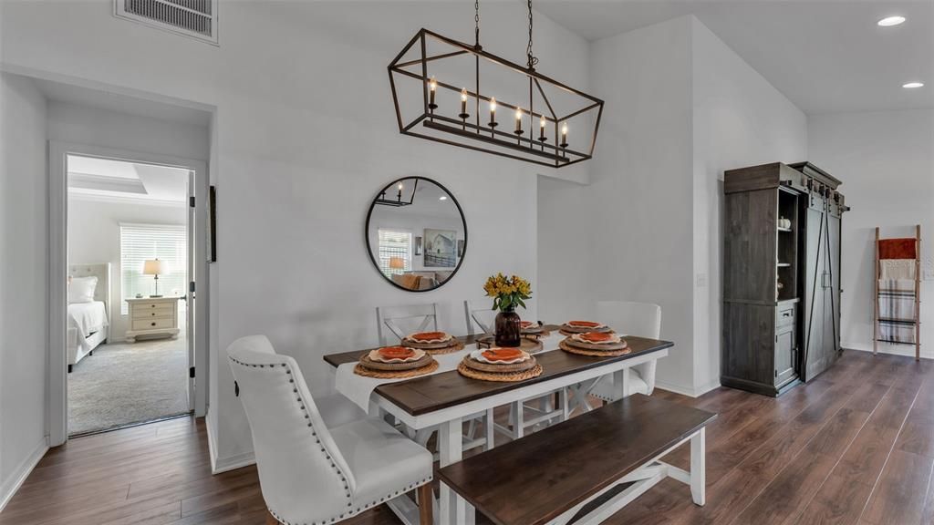 Active With Contract: $390,000 (4 beds, 2 baths, 1944 Square Feet)