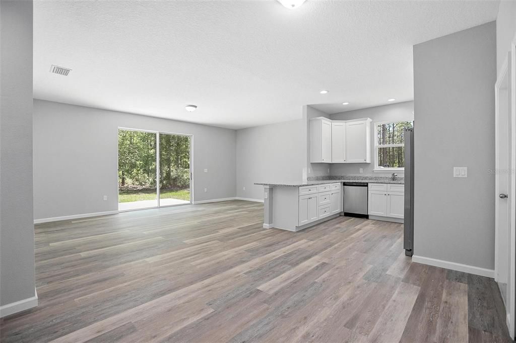 En Venta: $329,000 (3 camas, 2 baños, 1458 Pies cuadrados)