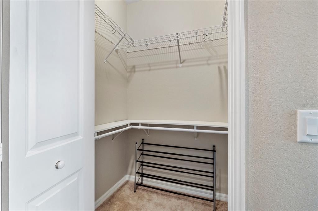 For Rent: $2,475 (3 beds, 2 baths, 1407 Square Feet)