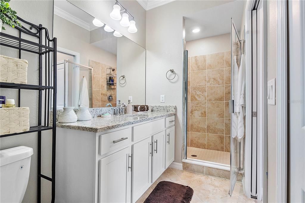 For Rent: $2,475 (3 beds, 2 baths, 1407 Square Feet)