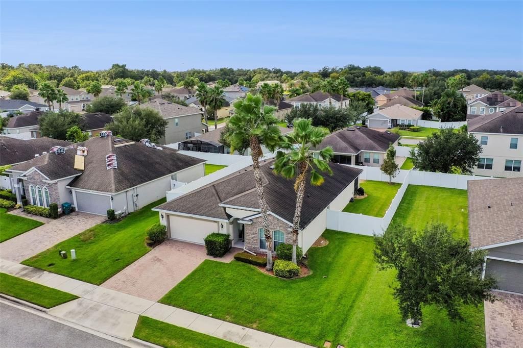 Active With Contract: $550,000 (4 beds, 3 baths, 2022 Square Feet)