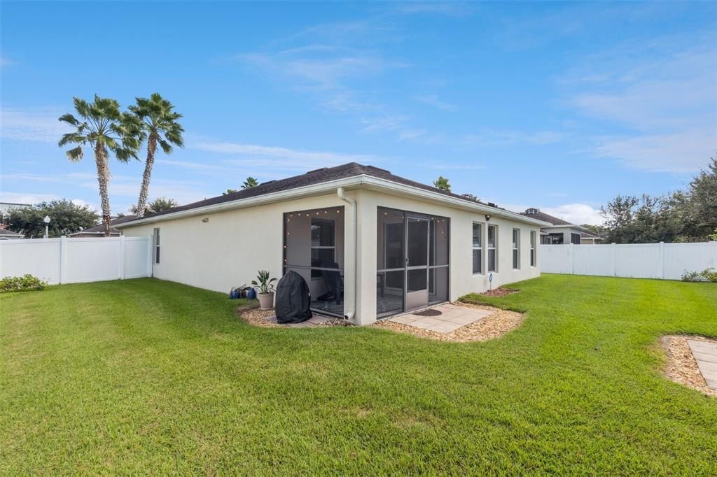 Active With Contract: $550,000 (4 beds, 3 baths, 2022 Square Feet)