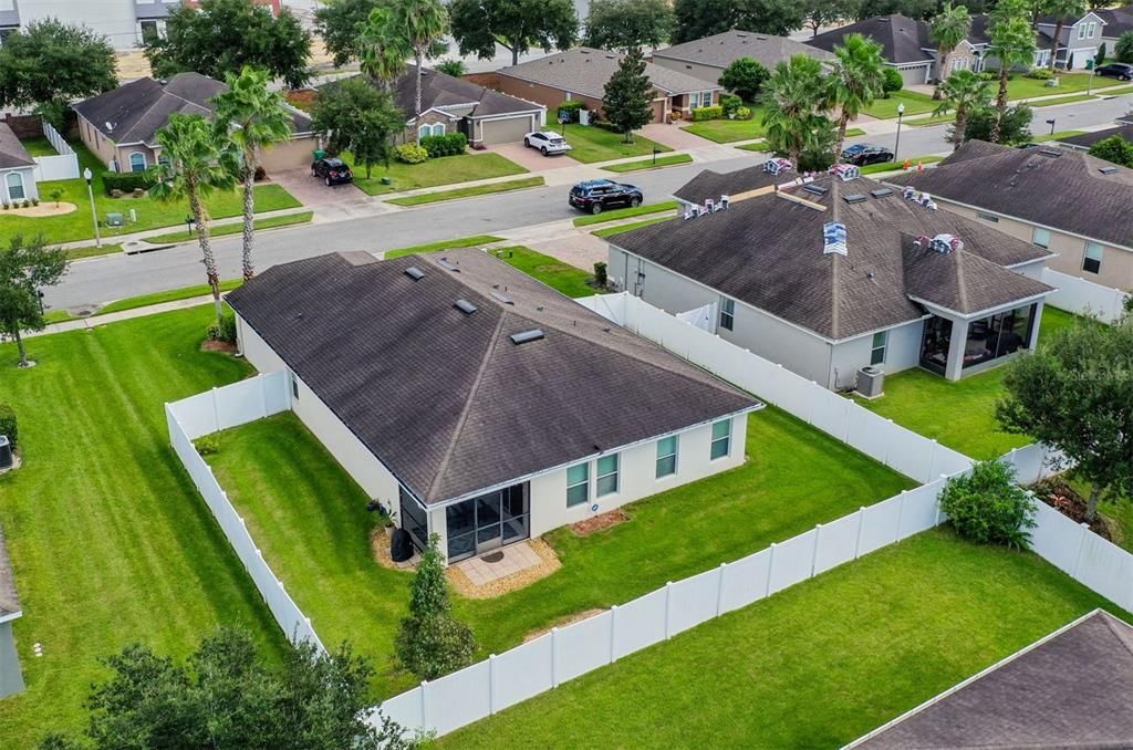 Active With Contract: $550,000 (4 beds, 3 baths, 2022 Square Feet)