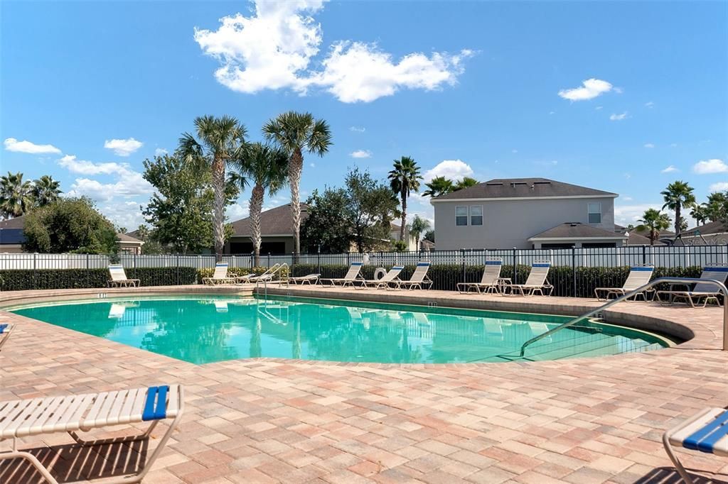 Active With Contract: $550,000 (4 beds, 3 baths, 2022 Square Feet)