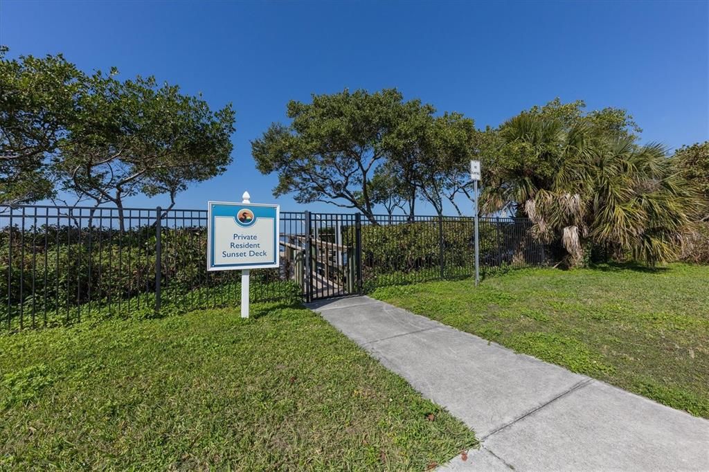 For Sale: $695,000 (2 beds, 2 baths, 1650 Square Feet)