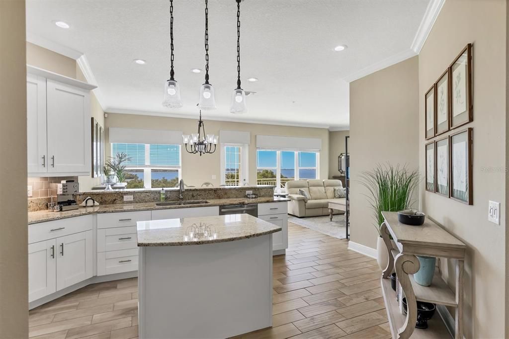 For Sale: $695,000 (2 beds, 2 baths, 1650 Square Feet)