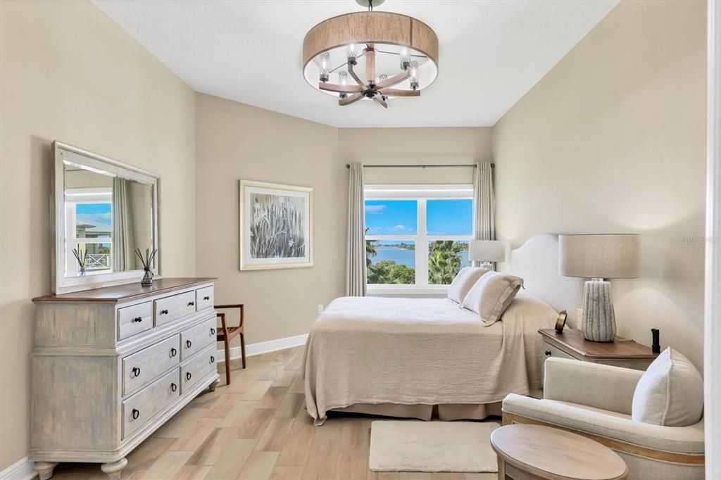 For Sale: $695,000 (2 beds, 2 baths, 1650 Square Feet)