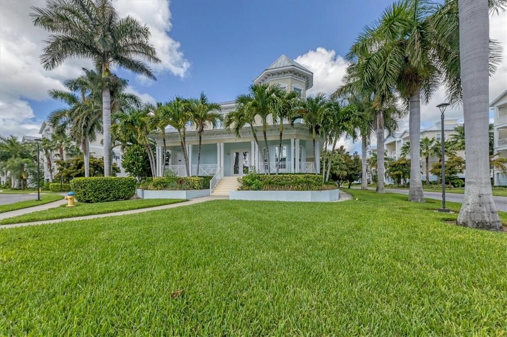 For Sale: $695,000 (2 beds, 2 baths, 1650 Square Feet)