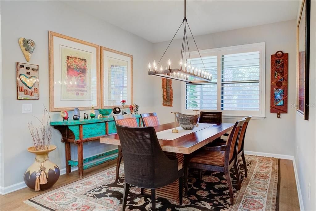 待售: $678,000 (2 贝兹, 2 浴室, 1894 平方英尺)