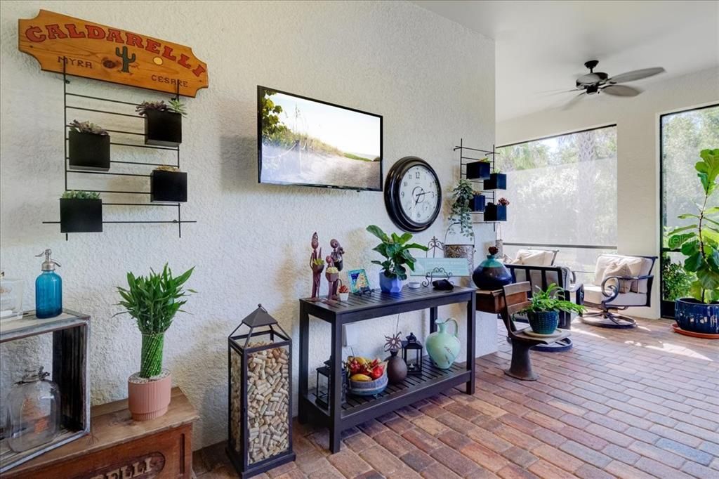 待售: $678,000 (2 贝兹, 2 浴室, 1894 平方英尺)