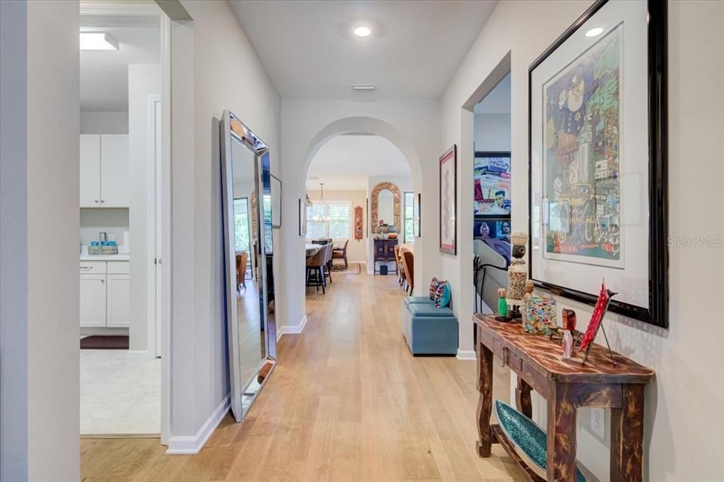 待售: $678,000 (2 贝兹, 2 浴室, 1894 平方英尺)