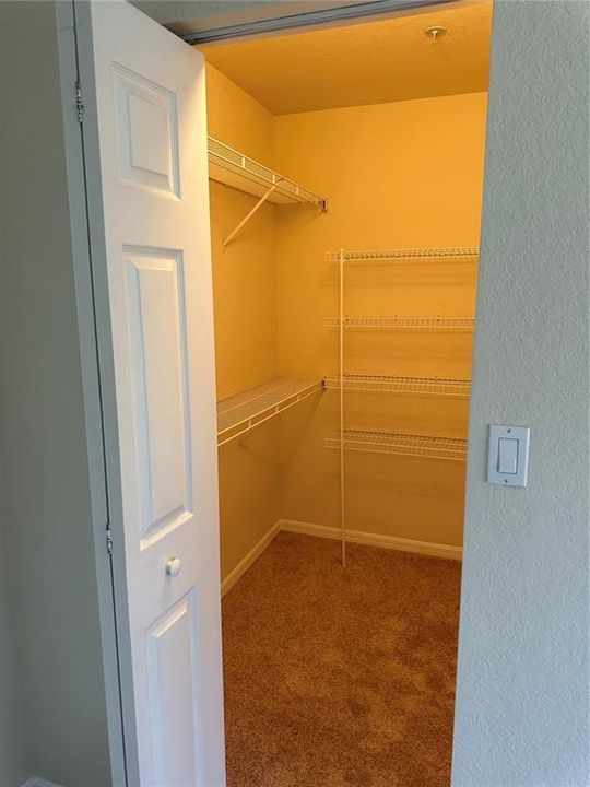 For Rent: $2,395 (2 beds, 2 baths, 1349 Square Feet)