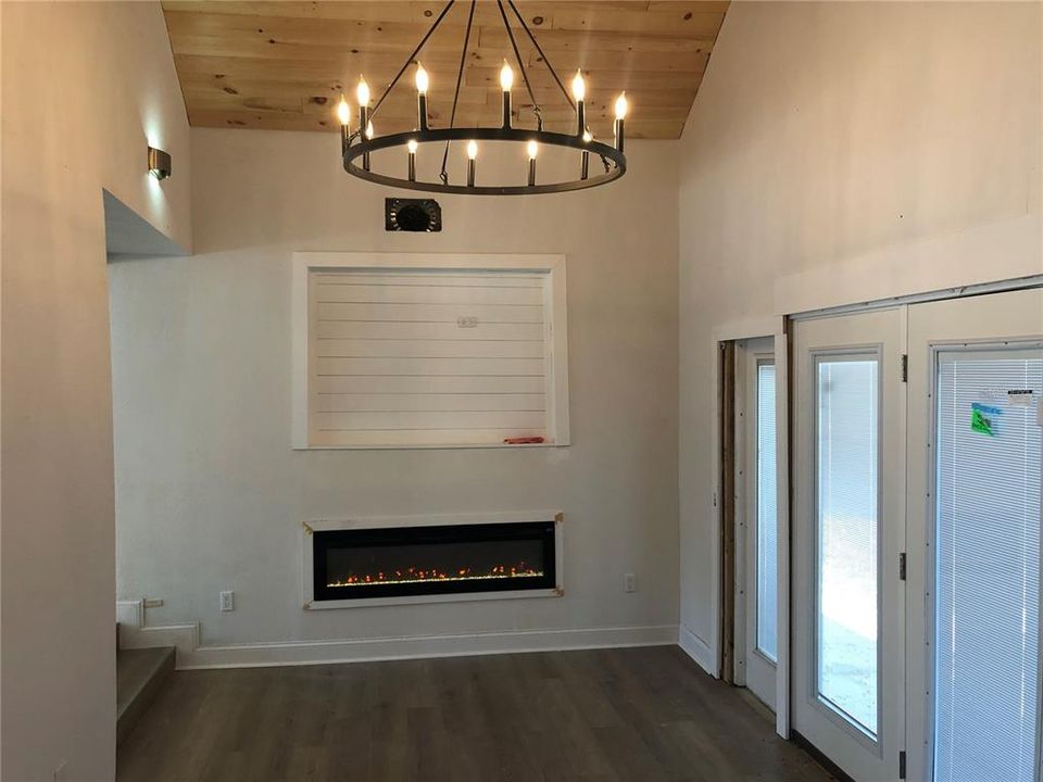 На продажу: $429,900 (3 спален, 2 ванн, 2122 Квадратных фут)