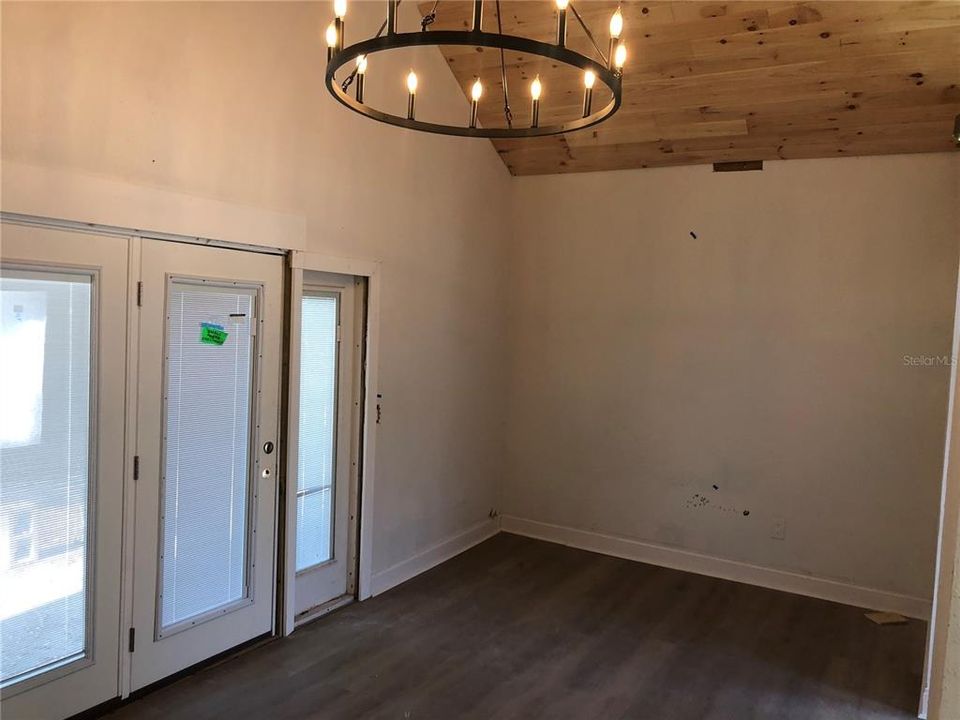 На продажу: $429,900 (3 спален, 2 ванн, 2122 Квадратных фут)