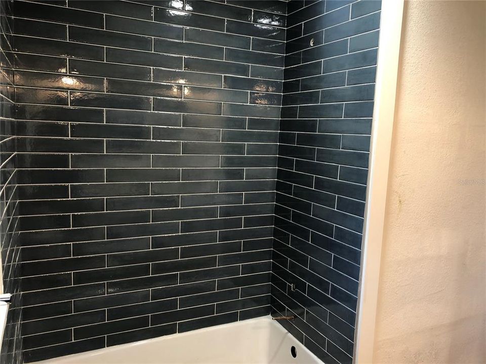 На продажу: $429,900 (3 спален, 2 ванн, 2122 Квадратных фут)