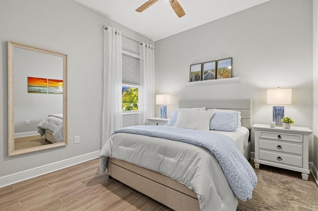 For Sale: $899,000 (3 beds, 3 baths, 2563 Square Feet)