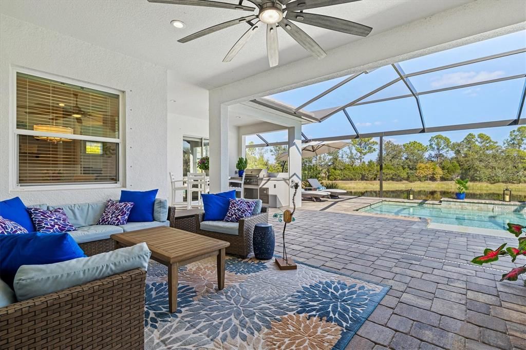 For Sale: $899,000 (3 beds, 3 baths, 2563 Square Feet)