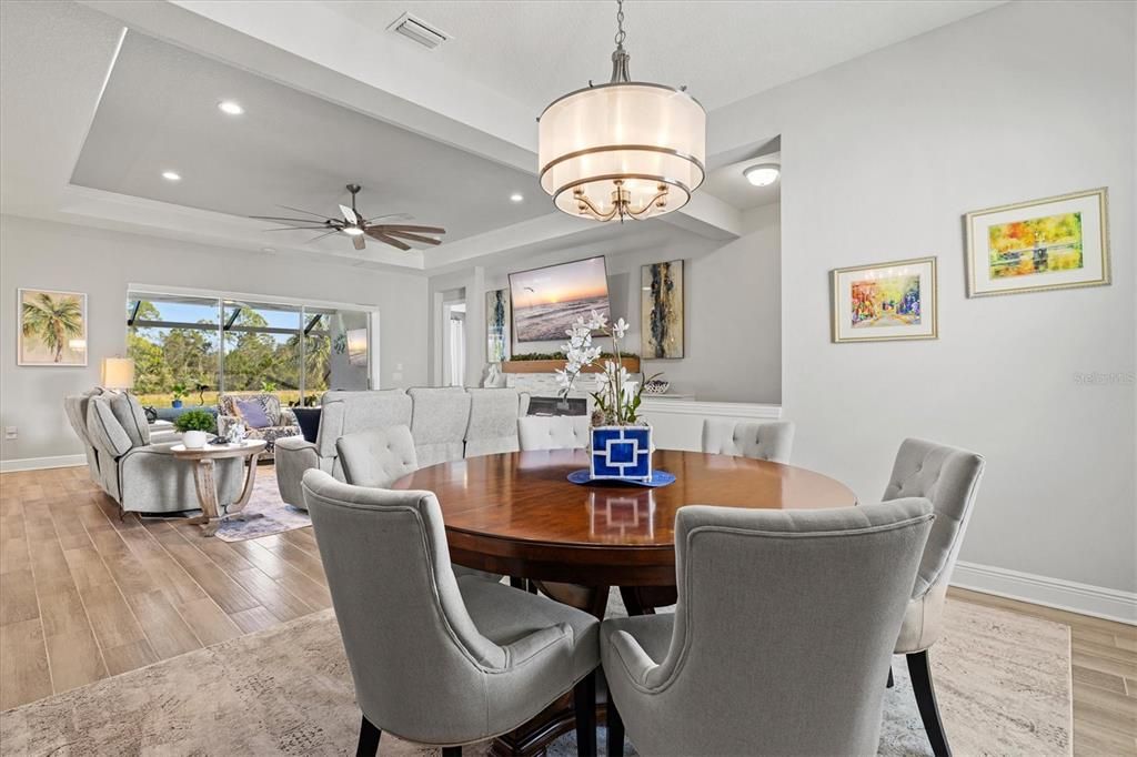 For Sale: $899,000 (3 beds, 3 baths, 2563 Square Feet)