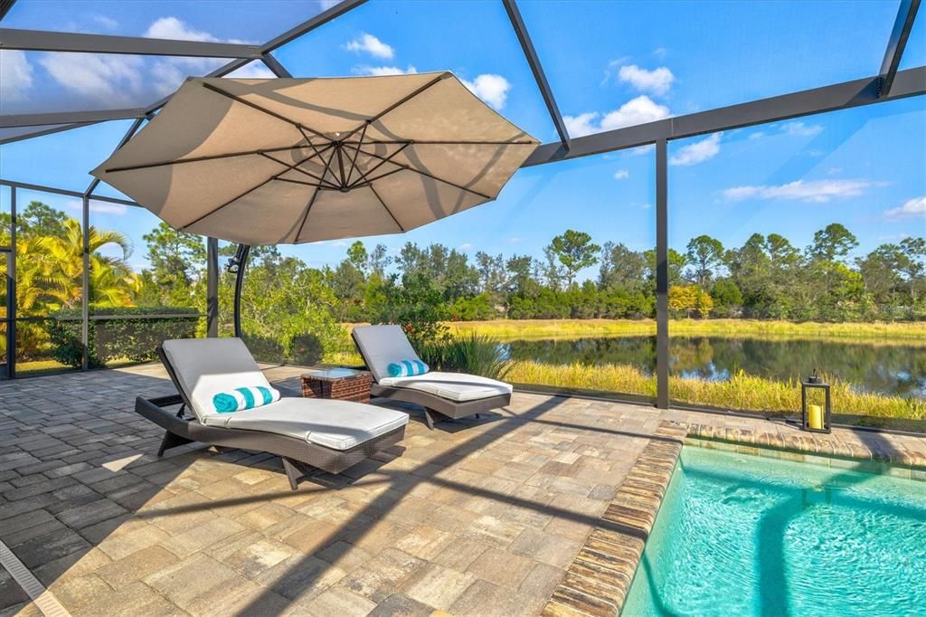 For Sale: $899,000 (3 beds, 3 baths, 2563 Square Feet)