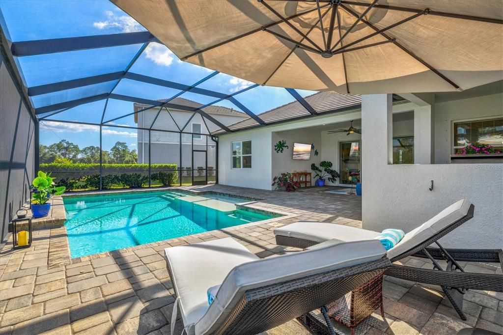 For Sale: $899,000 (3 beds, 3 baths, 2563 Square Feet)