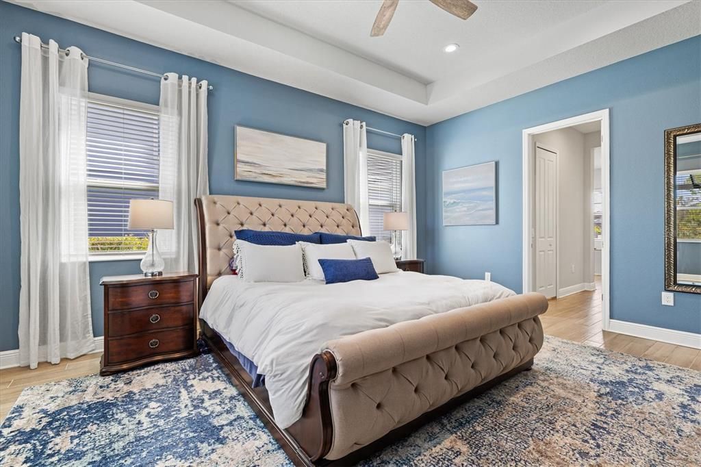 For Sale: $899,000 (3 beds, 3 baths, 2563 Square Feet)