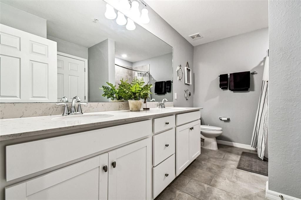 En Venta: $375,000 (3 camas, 2 baños, 1286 Pies cuadrados)