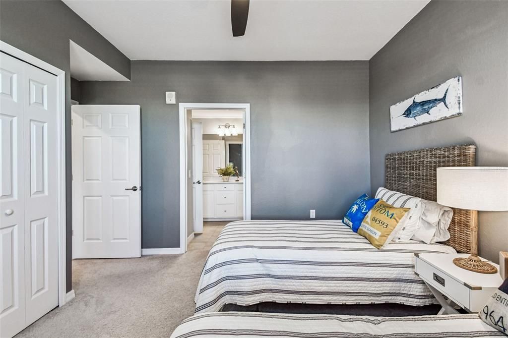 En Venta: $375,000 (3 camas, 2 baños, 1286 Pies cuadrados)