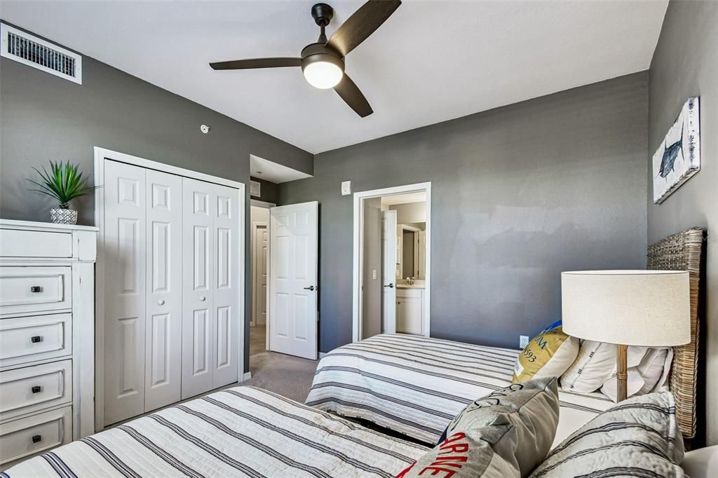 En Venta: $375,000 (3 camas, 2 baños, 1286 Pies cuadrados)