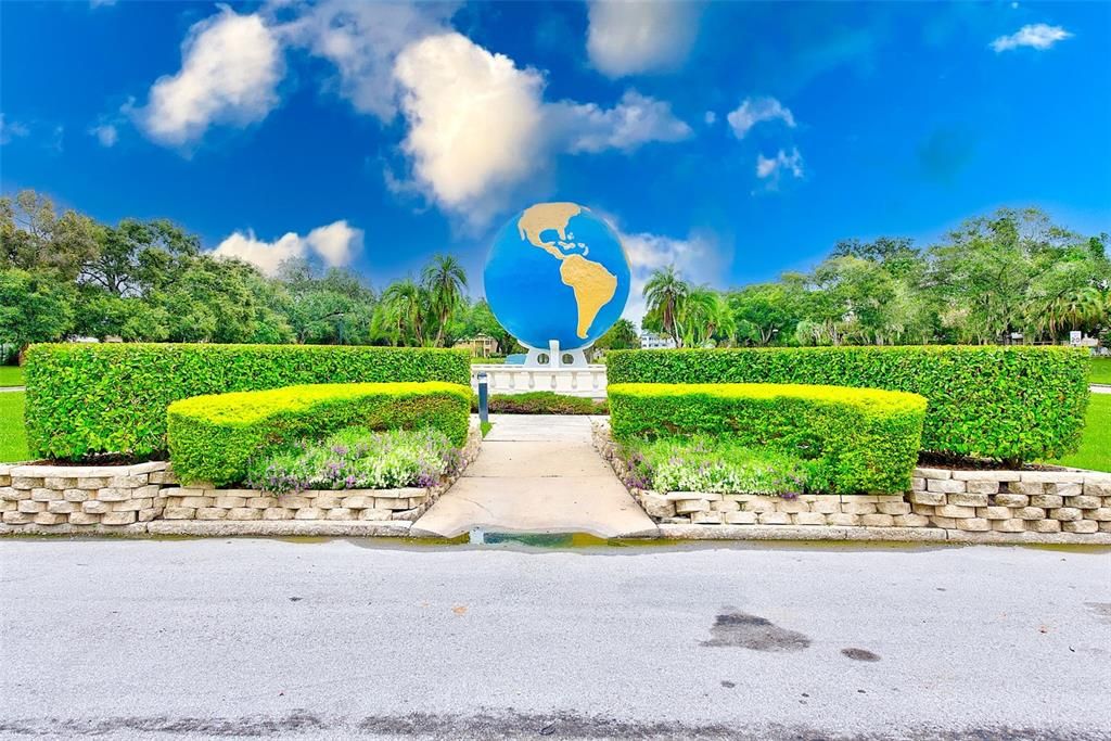 For Sale: $265,000 (2 beds, 2 baths, 1725 Square Feet)