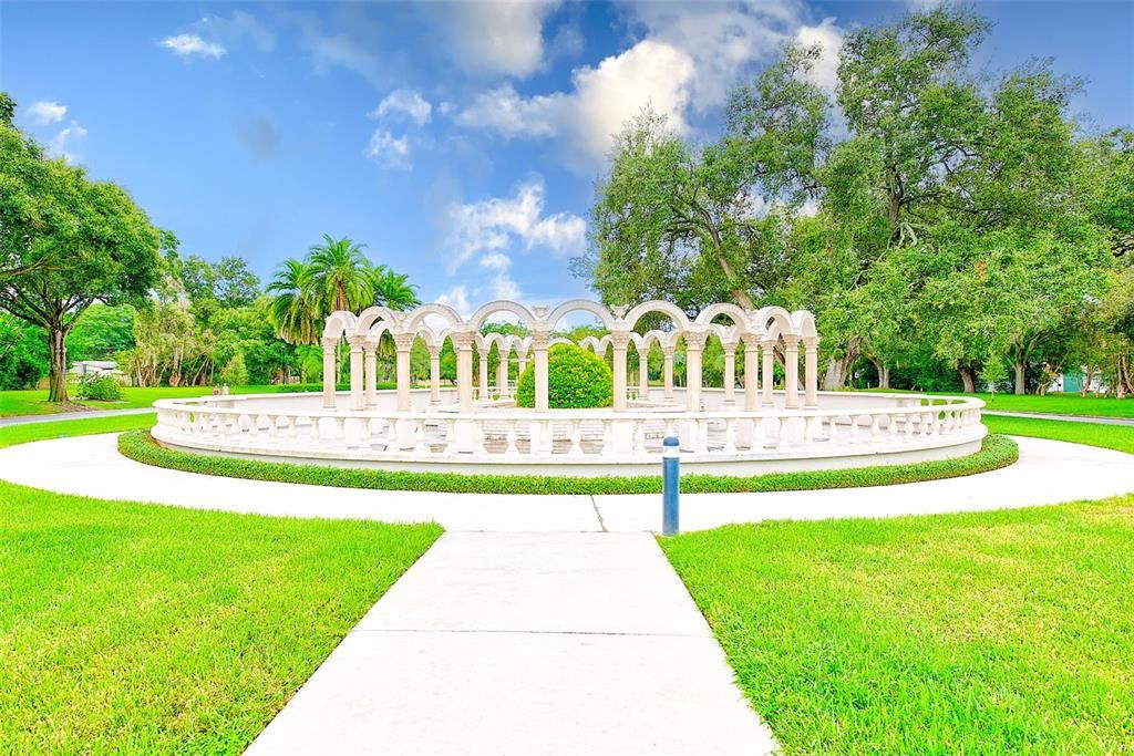 For Sale: $265,000 (2 beds, 2 baths, 1725 Square Feet)