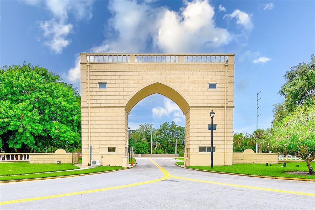 For Sale: $265,000 (2 beds, 2 baths, 1725 Square Feet)