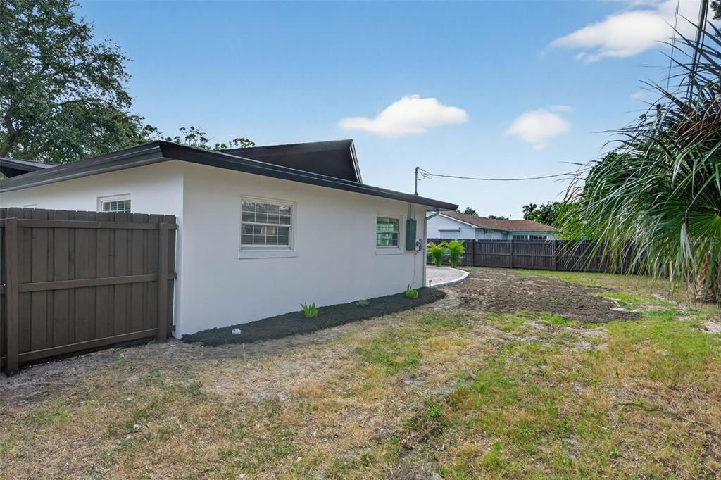 Active With Contract: $599,000 (3 beds, 2 baths, 1558 Square Feet)