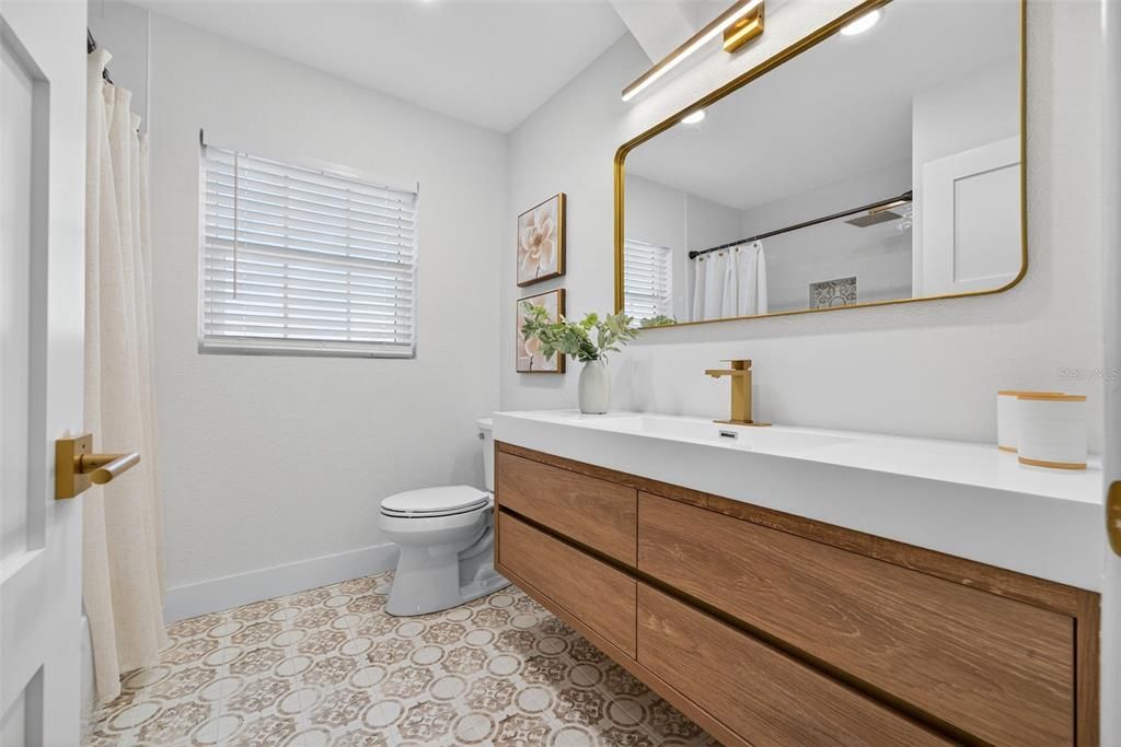 Active With Contract: $599,000 (3 beds, 2 baths, 1558 Square Feet)