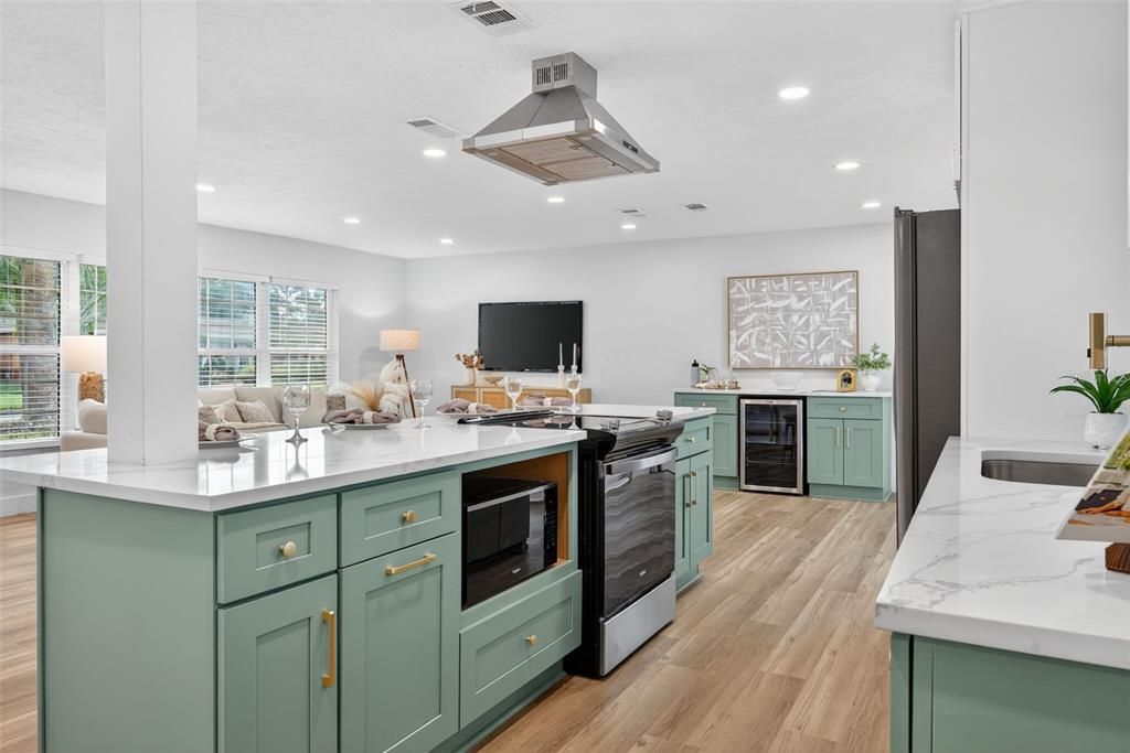 Active With Contract: $599,000 (3 beds, 2 baths, 1558 Square Feet)