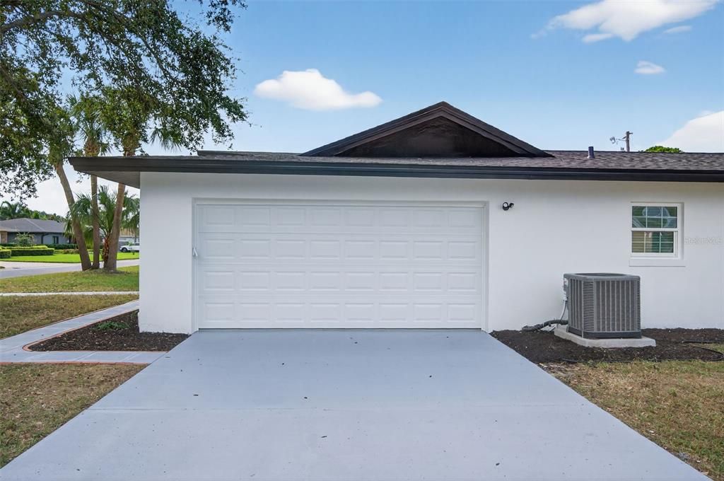 Active With Contract: $599,000 (3 beds, 2 baths, 1558 Square Feet)