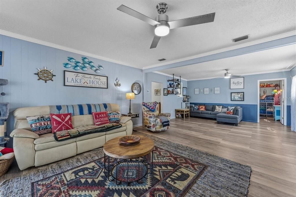 For Sale: $299,000 (3 beds, 1 baths, 1331 Square Feet)